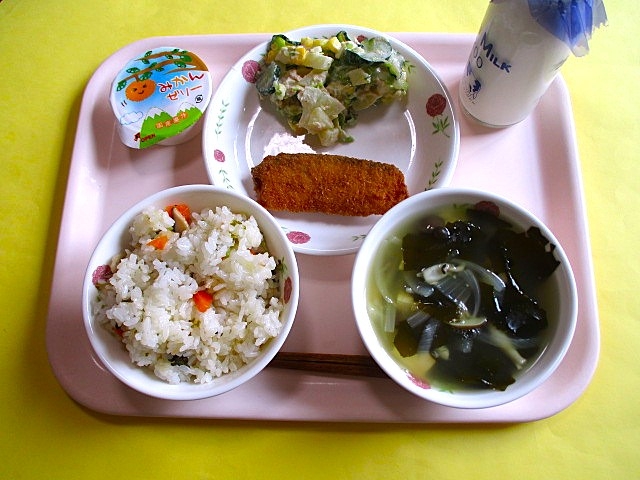 今日の給食の写真
