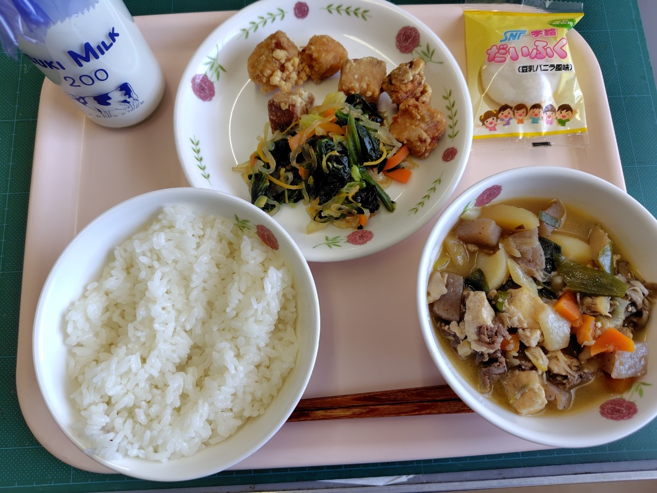 今日の給食の写真