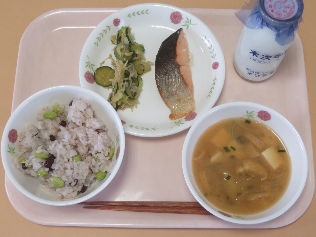 今日の給食の写真