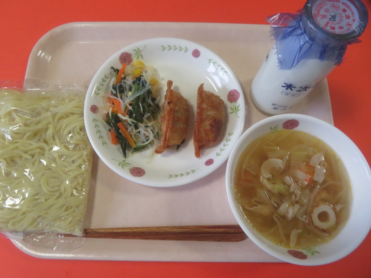 今日の給食の写真