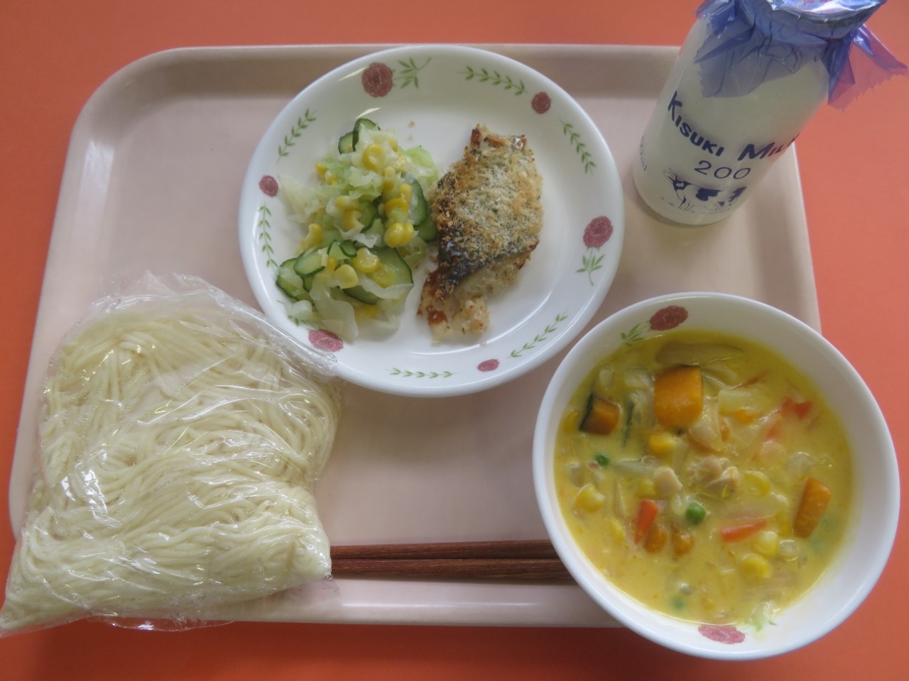 今日の給食の写真