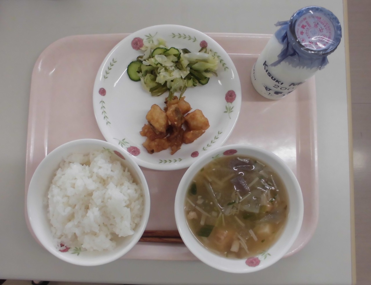 今日の給食の写真