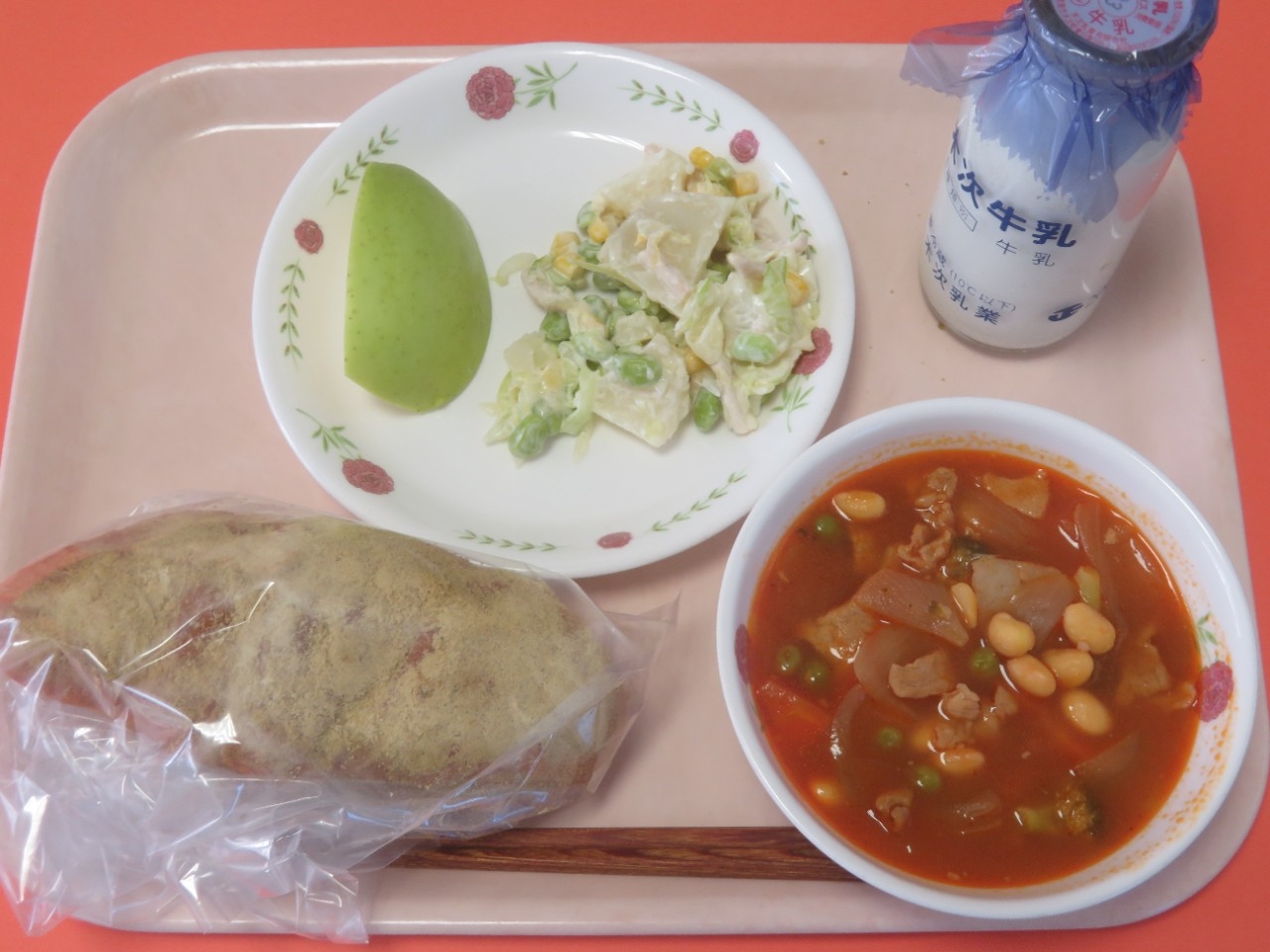 今日の給食の写真
