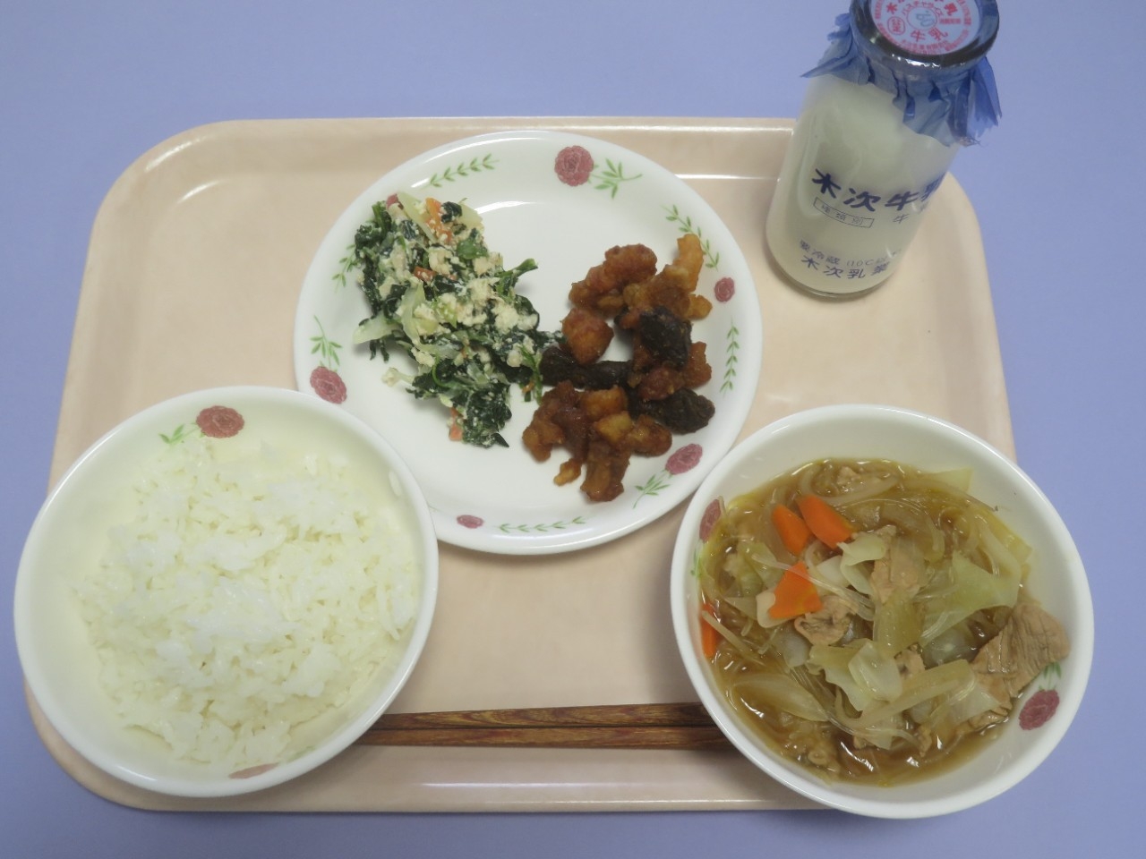 今日の給食の写真