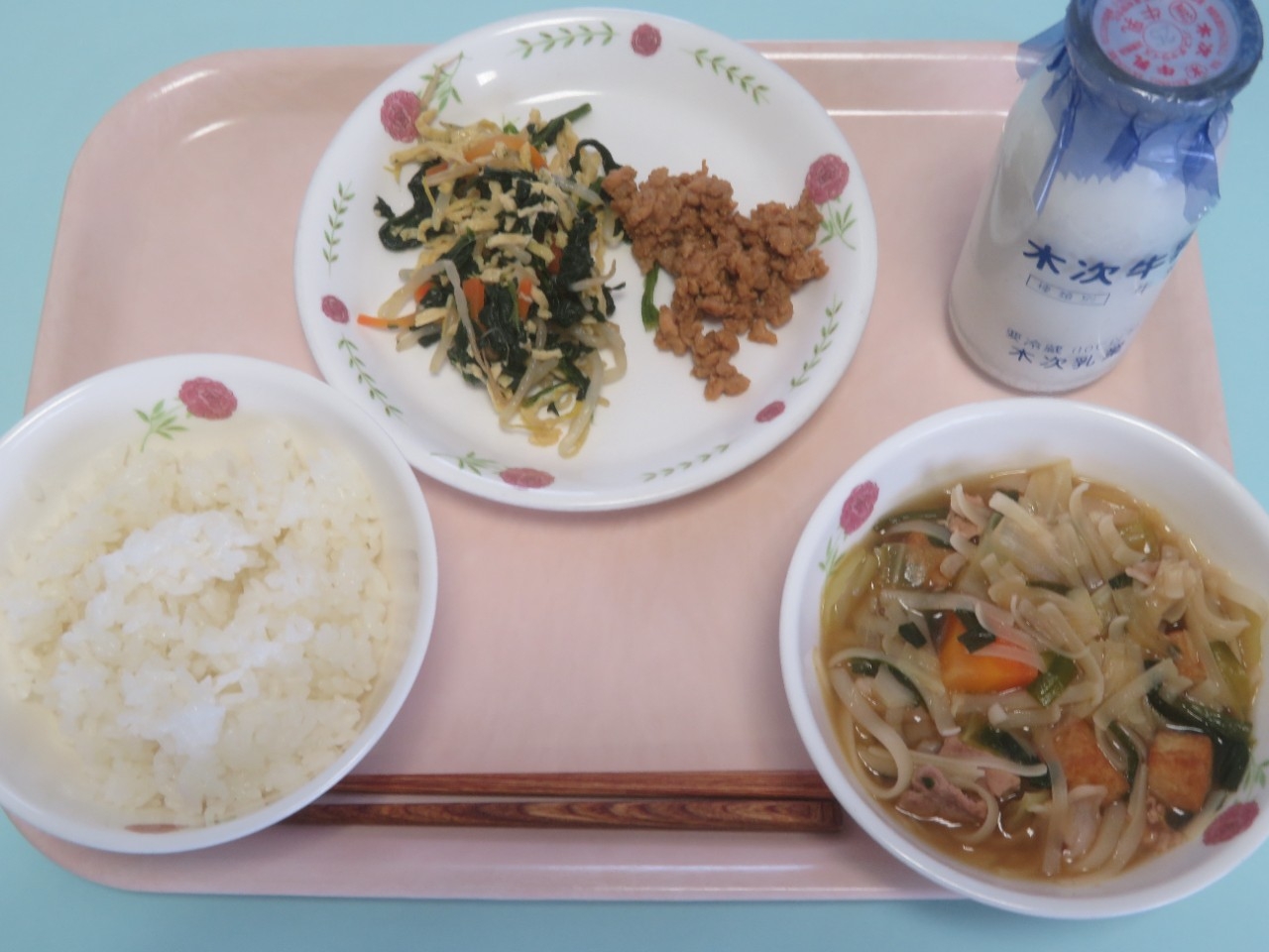 今日の給食の写真