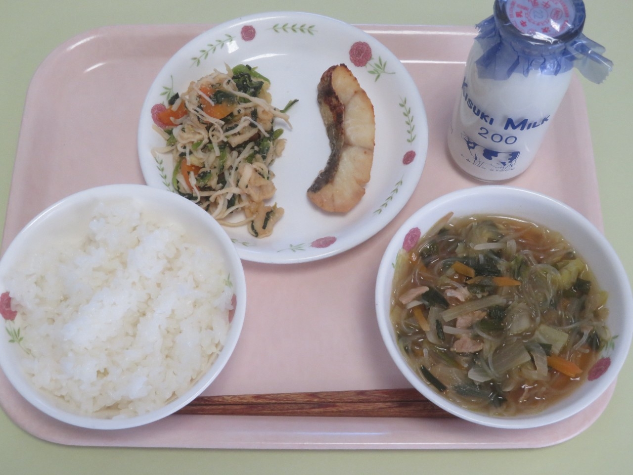 今日の給食の写真