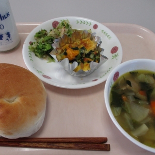 １１月４日（火）